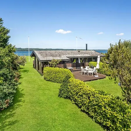 Svalebo Ferienhaus Børkop